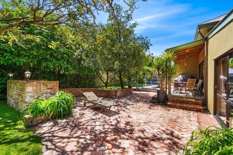 Photo of property in 111 Mays Road, St Albans, Christchurch, 8052