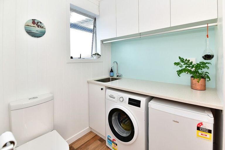 Photo of property in 88 Rosario Crescent, Red Beach, 0932