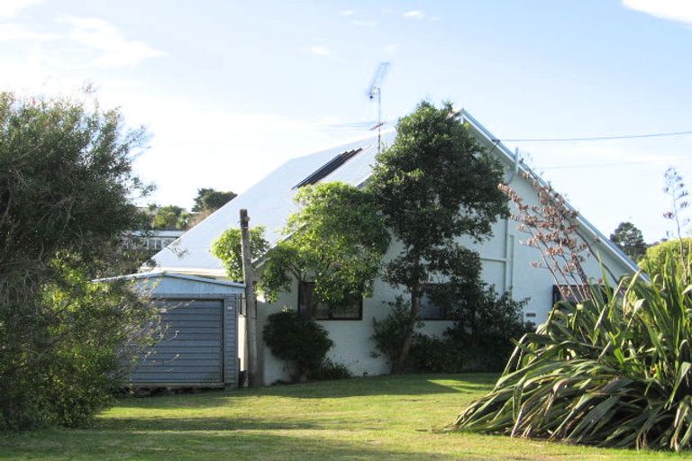 Photo of property in 19 Cotterell Street, Leigh, 0985