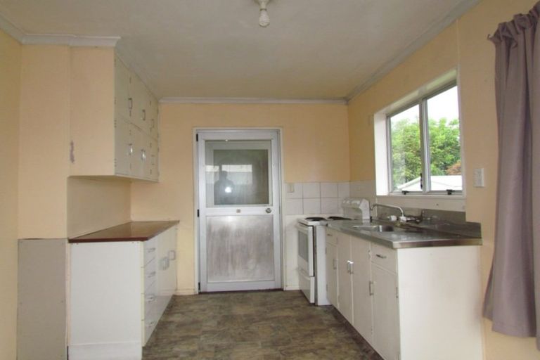 Photo of property in 11 Heather Street, Levin, 5510