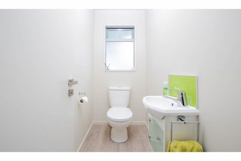 Photo of property in 3 Tussock Place, Stoke, Nelson, 7011