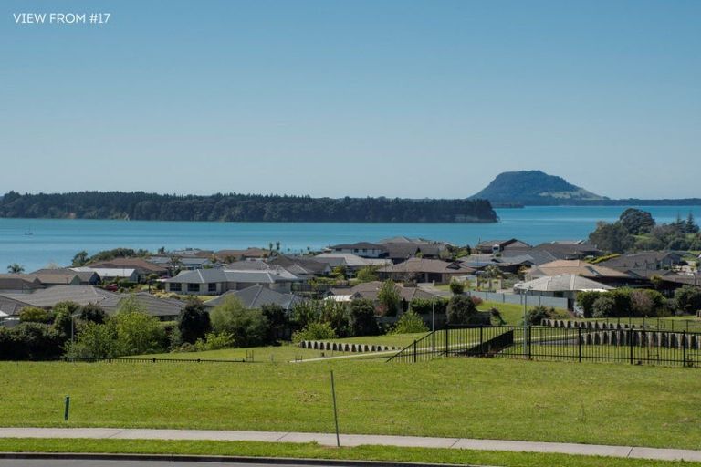 Photo of property in 17 Ridge Drive, Omokoroa, 3114