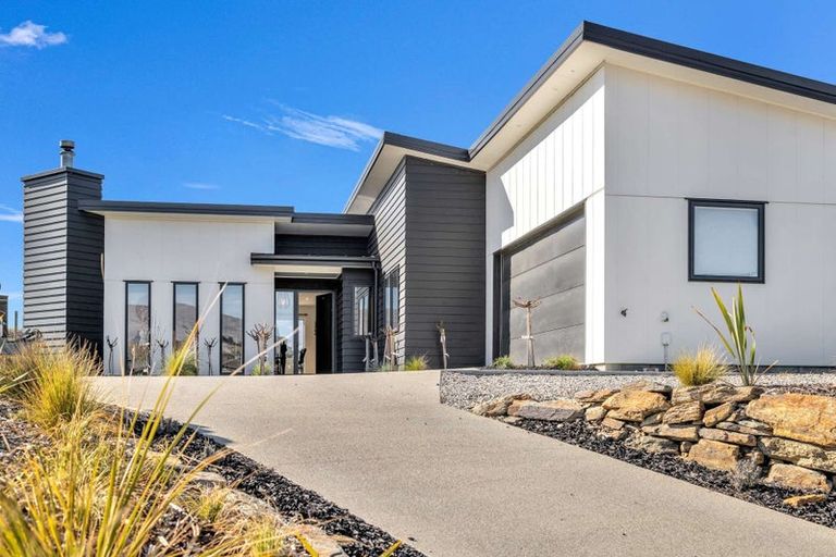 Photo of property in 15 Arion Court, Mount Pisa, Cromwell, 9383