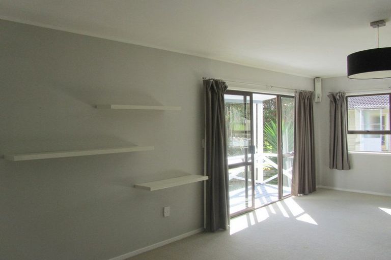 Photo of property in 75 Oaktree Avenue, Browns Bay, Auckland, 0630