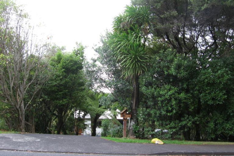 Photo of property in 77 Wood Bay Road, Titirangi, Auckland, 0604