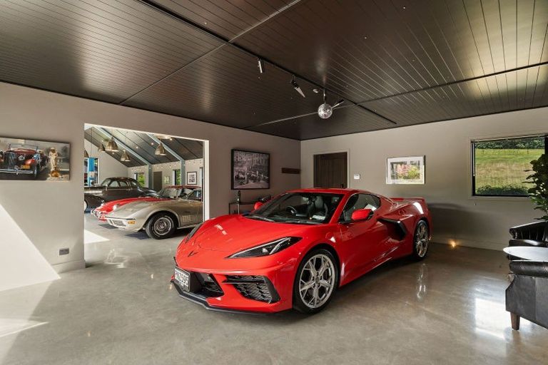 Photo of property in 8 Pendeen Crescent, Jacks Point, Queenstown, 9371