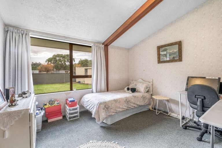 Photo of property in 21 Kent Street, Woodend, Invercargill, 9877