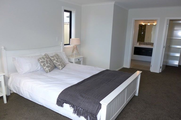 Photo of property in 19 Te Heipora Place, Havelock North, 4130