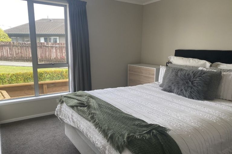 Photo of property in 2/10 Langwell Place, Papakowhai, Porirua, 5024