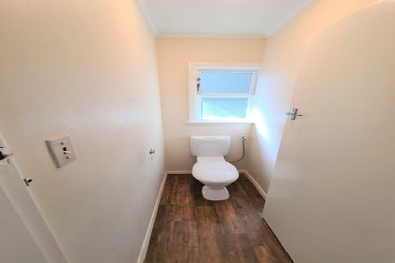 Photo of property in 27 Fraser Street, Wainuiomata, Lower Hutt, 5014