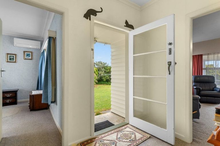 Photo of property in 180 Taupaki Road, Taupaki, Henderson, 0782