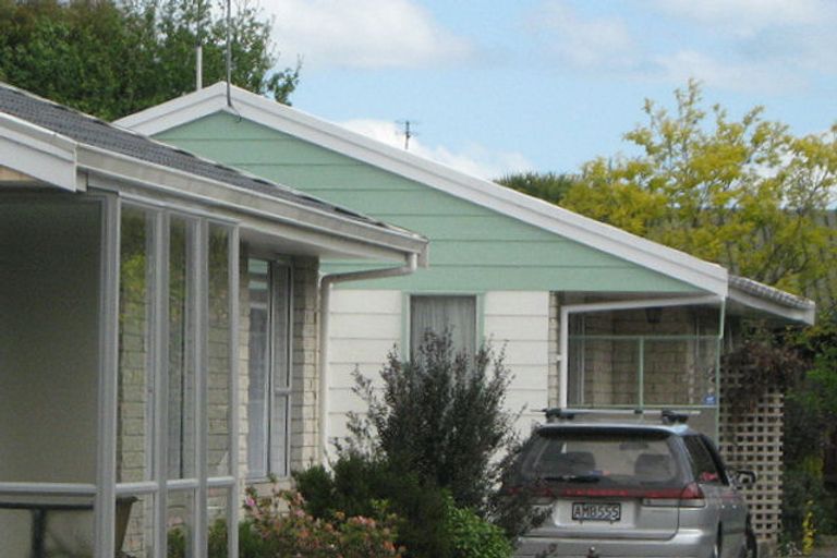 Photo of property in 1/44 Prestons Road, Redwood, Christchurch, 8051