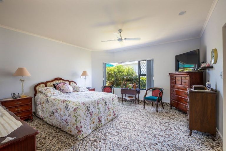 Photo of property in 81 Wallace Place, Westown, New Plymouth, 4310