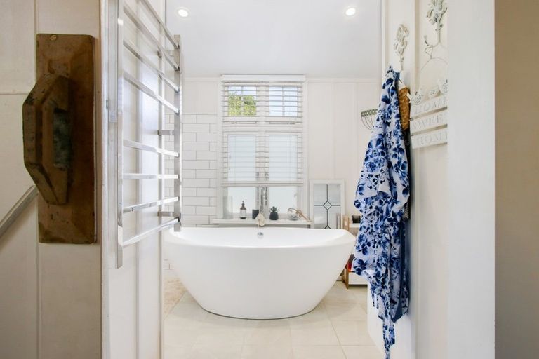 Photo of property in 1 Latham Street, Napier South, Napier, 4110