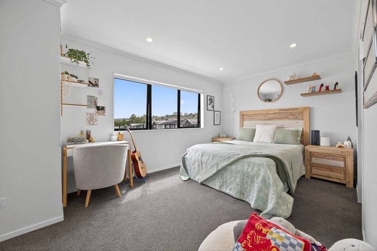 Photo of property in 4/271 Ormiston Road, Flat Bush, Auckland, 2019