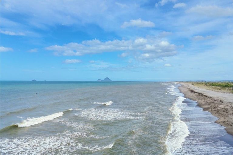 Photo of property in 2 Pollen Street, Matata, Whakatane, 3194