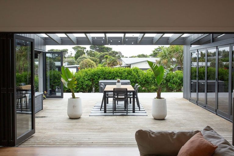 Photo of property in 35 Paetawa Road, Peka Peka, Waikanae, 5391