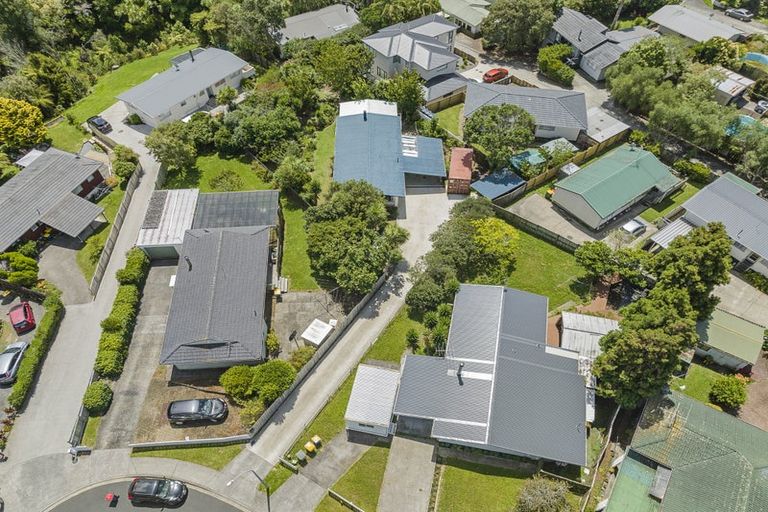 Photo of property in 5 Papa Place, Birkdale, Auckland, 0626