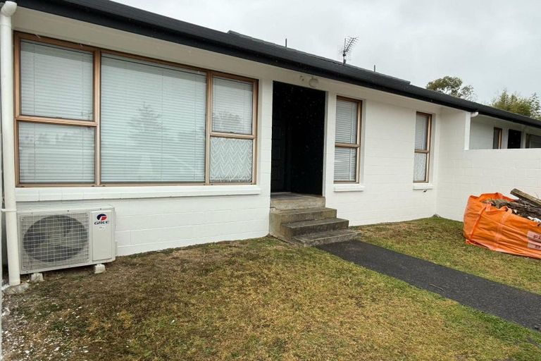 Photo of property in 2/156 Hutchinson Avenue, New Lynn, Auckland, 0600