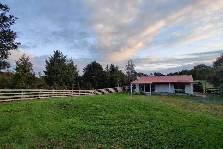 Photo of property in 38 Quail Road, Kaukapakapa, Warkworth, 0984