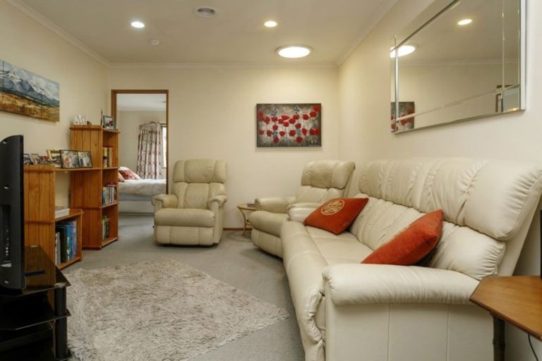 Photo of property in 2/59 Rokino Road, Hilltop, Taupo, 3330