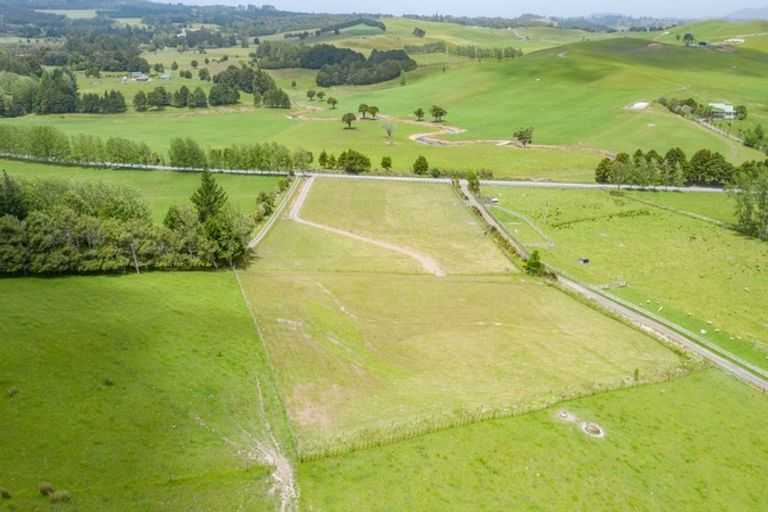 Photo of property in 132 Carruth Road, Papatoetoe, Auckland, 2025