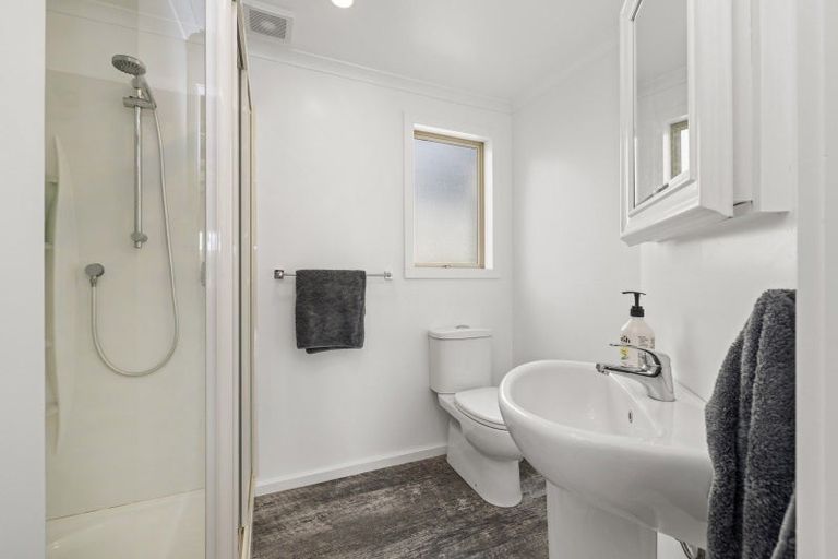 Photo of property in 10 Tahuna Avenue, Raglan, 3225