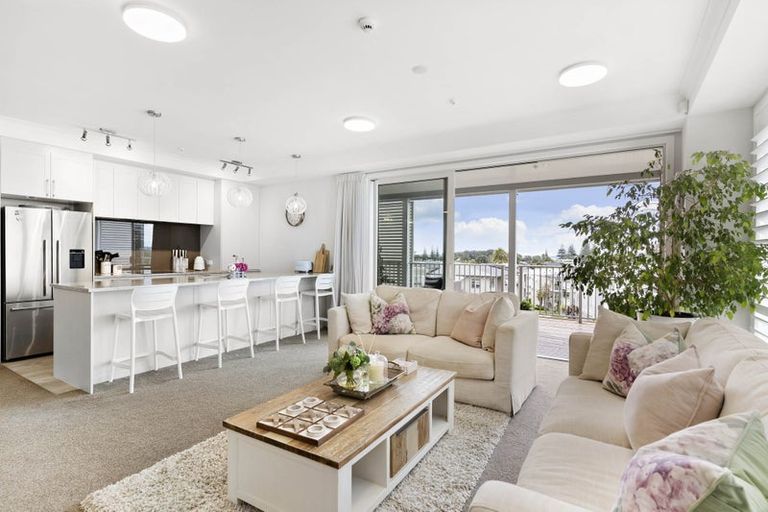 Photo of property in 259 Hibiscus Drive, Orewa, 0931