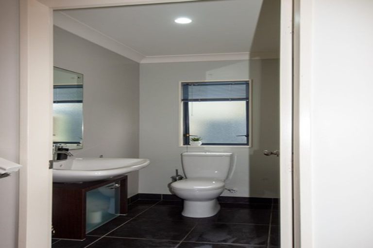 Photo of property in 108b Westchester Drive, Churton Park, Wellington, 6037