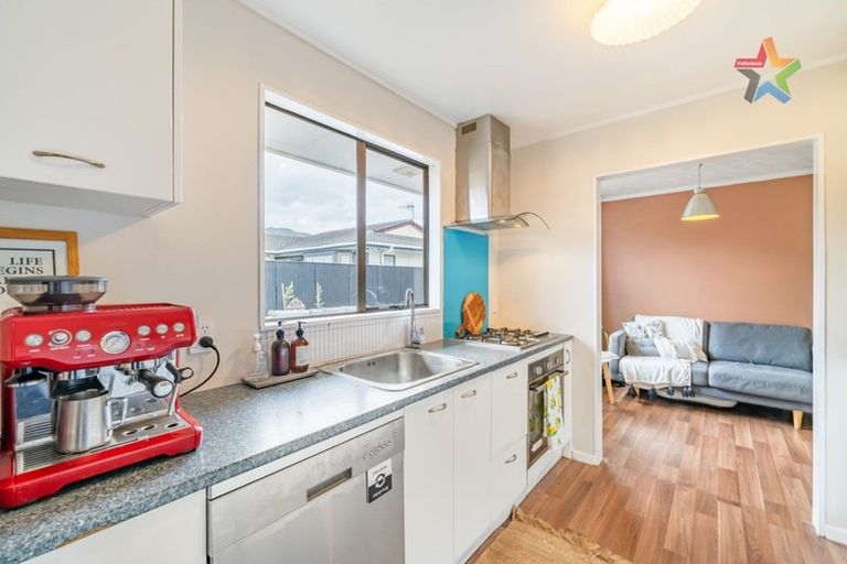 Photo of property in 2/45 Whites Line West, Woburn, Lower Hutt, 5010
