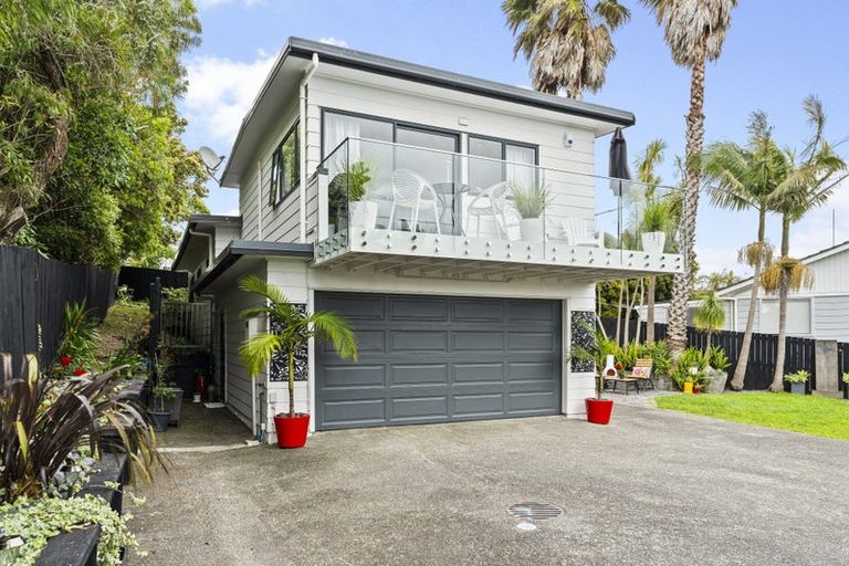 Photo of property in 120a Awaruku Road, Torbay, Auckland, 0630