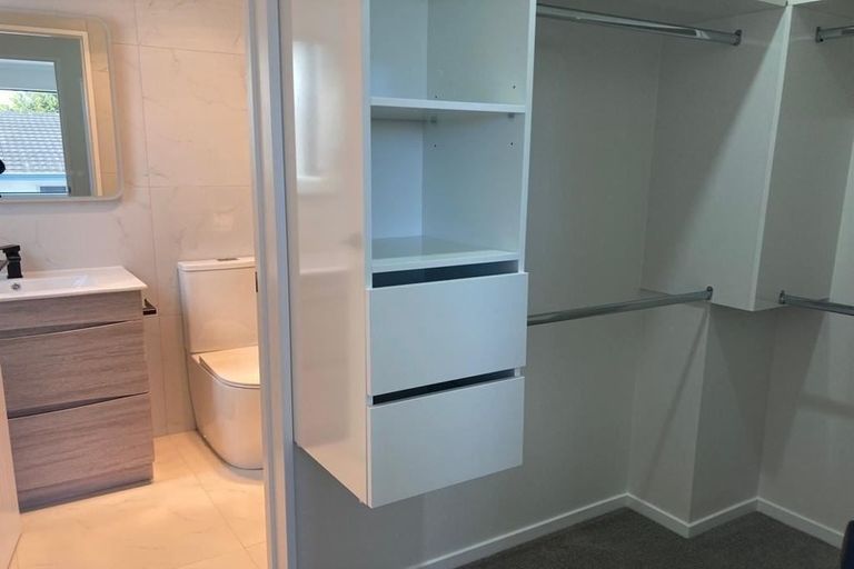 Photo of property in 527c Pakuranga Road, Howick, Auckland, 2010