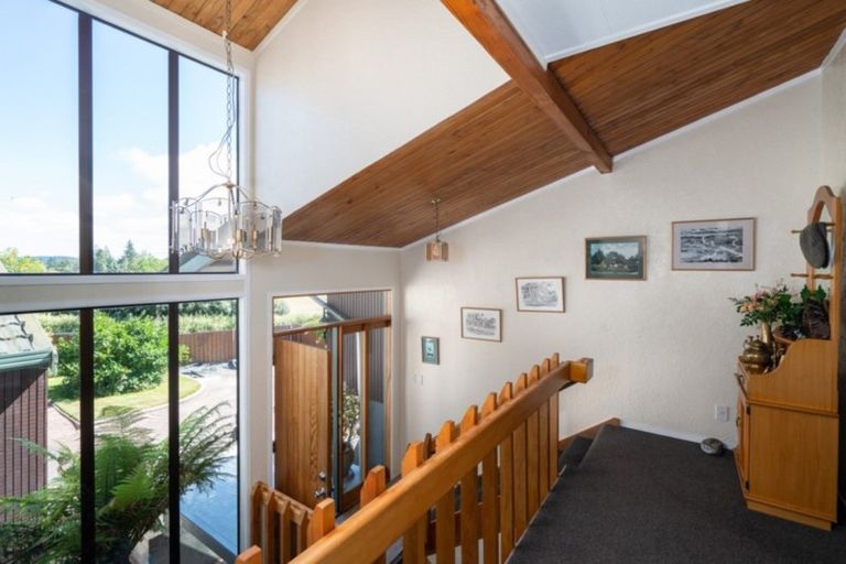 Photo of property in 205 Tauhara Road, Tauhara, Taupo, 3330
