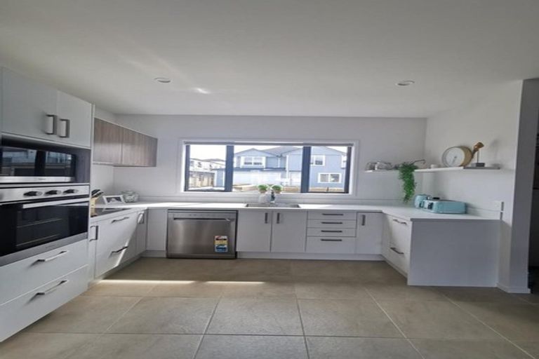 Photo of property in 5 Dorricott Avenue, Hobsonville, Auckland, 0616