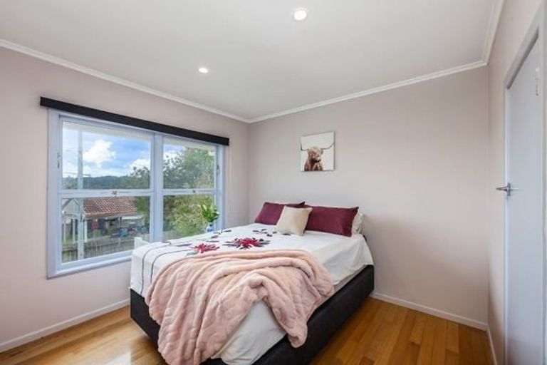 Photo of property in 2/303 Rangatira Road, Beach Haven, Auckland, 0626