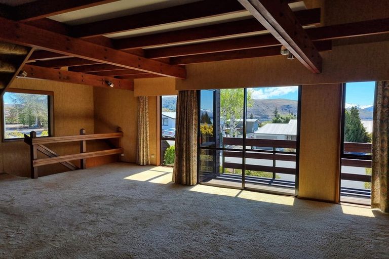 Photo of property in 58a Murray Place, Lake Tekapo, 7999