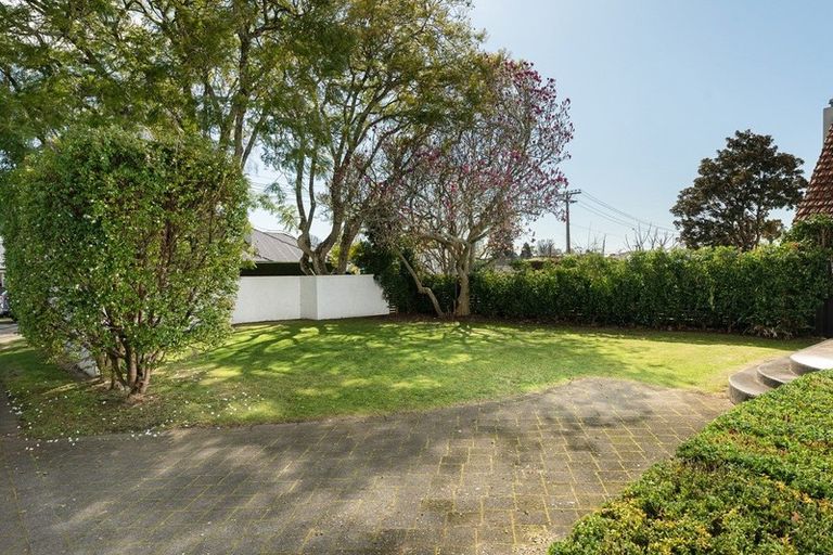 Photo of property in 12a Alexander Street, Tauranga South, Tauranga, 3112