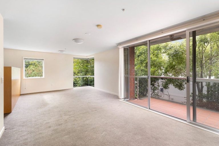 Photo of property in 21 Cambridge Terrace, Christchurch Central, Christchurch, 8013