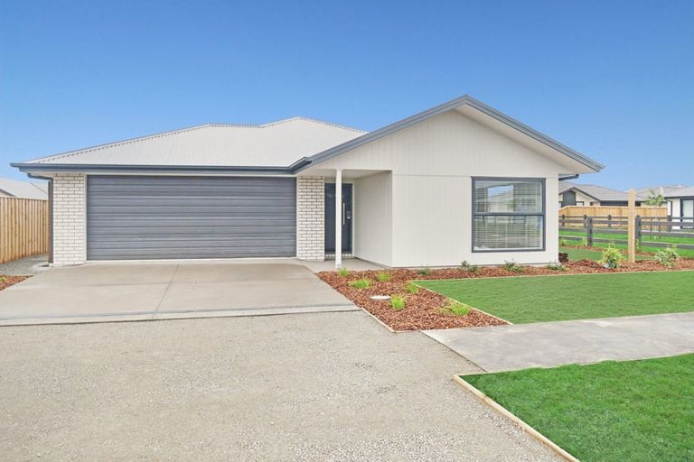 Photo of property in 32 Lomu Way, Rolleston, 7615