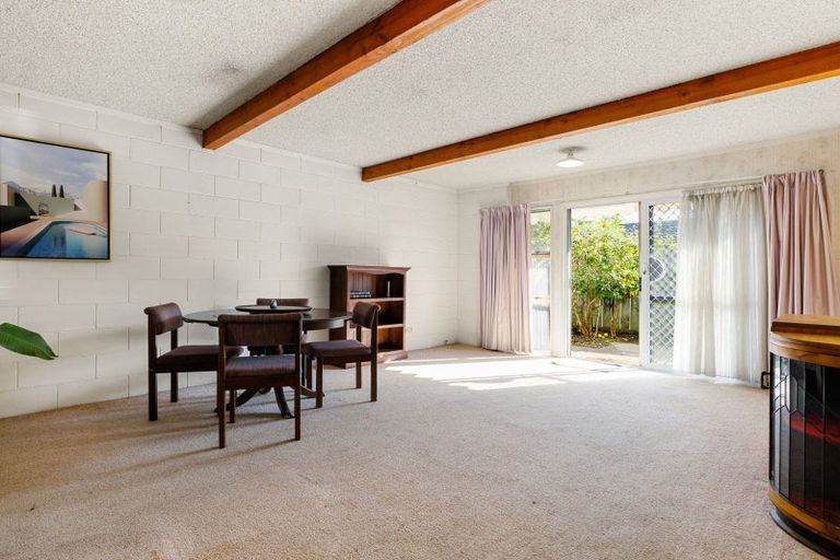 Photo of property in 2/875 Heaphy Terrace, Claudelands, Hamilton, 3214