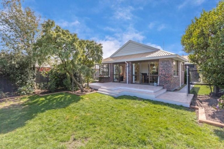 Photo of property in 21 Rearsby Drive, Halswell, Christchurch, 8025