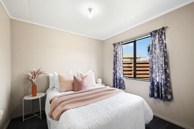 Photo of property in 8 Brough Place, St Andrews, Hamilton, 3200