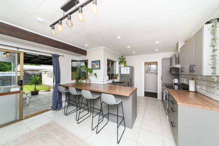 Photo of property in 14 Huntly Street, Foxton, 4814