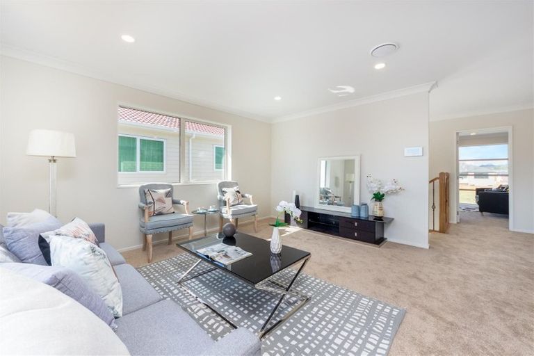 Photo of property in 70 Donegal Park Drive, Flat Bush, Auckland, 2019