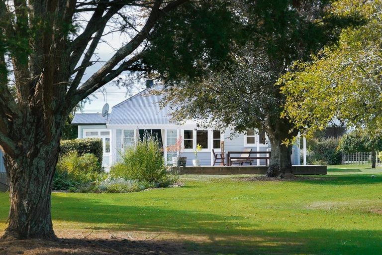 Photo of property in 46 School Road, Te Horo, Otaki, 5582
