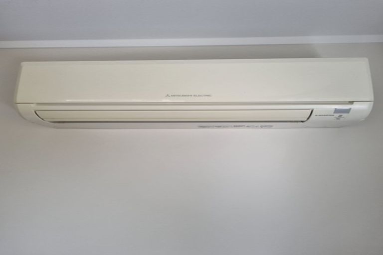 Photo of property in 1/7 Thurston Place, Bucklands Beach, Auckland, 2012