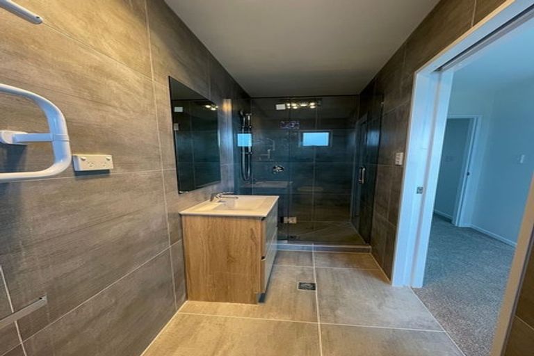 Photo of property in 3b Putiputi Way, Papakura, 2110