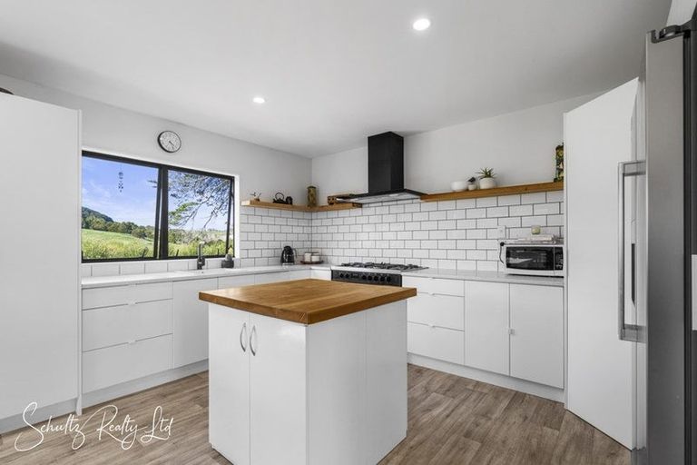 Photo of property in 316 Mountain Road, Maungaturoto, 0587