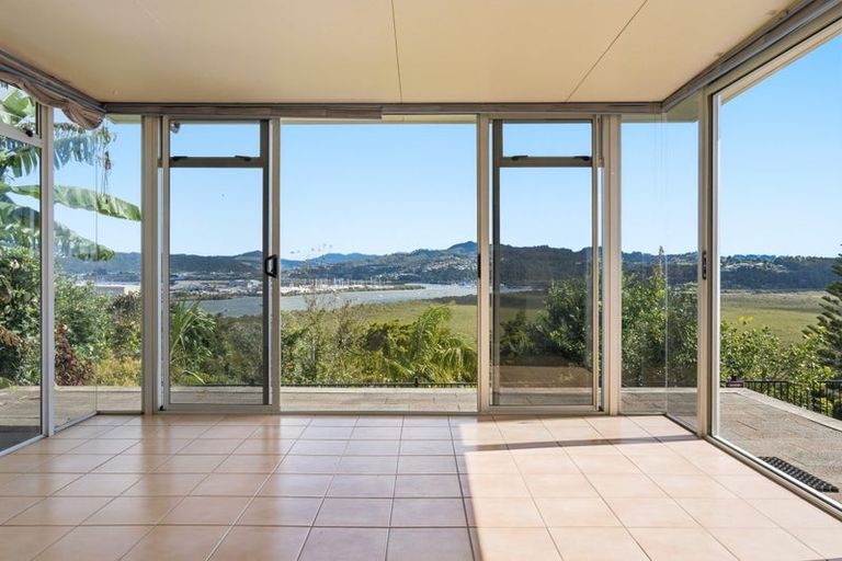Photo of property in 52 George Point Road, Onerahi, Whangarei, 0110