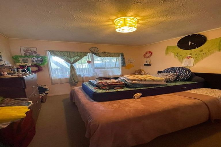 Photo of property in 2/20 Burundi Avenue, Clendon Park, Auckland, 2103